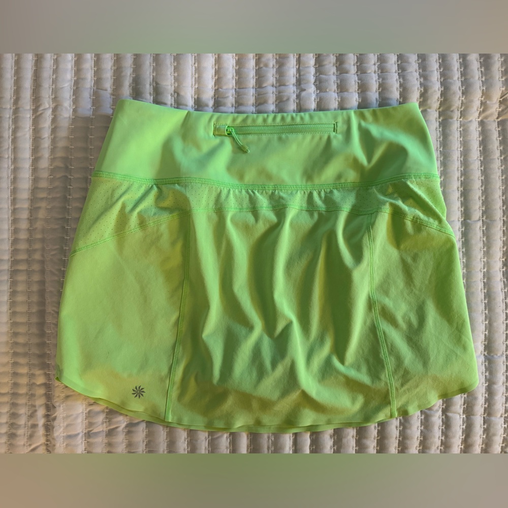 Athleta Run With It skirt - Neon Green! Excellent condition. Size Small. - Picture 7 of 9